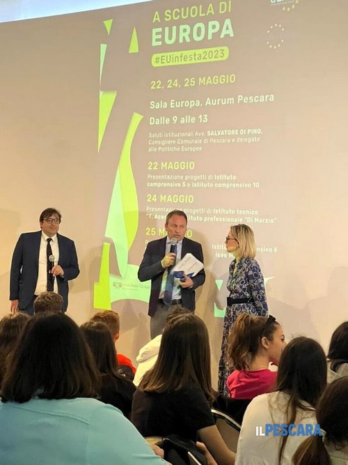 Prende il via all'Aurum l'iniziativa A scuola di Europa